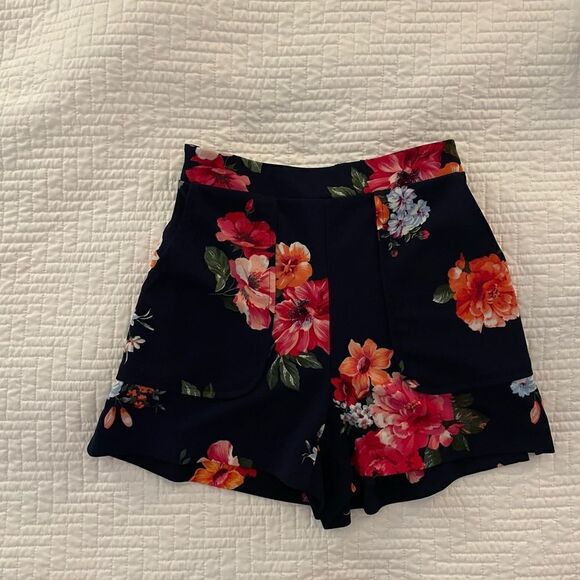 EUC Girl's Good Luck Gem Floral Shorts Size XS - Picture 6 of 6